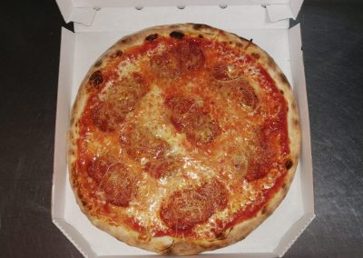 pizzeria fornoforo manu max pizzas